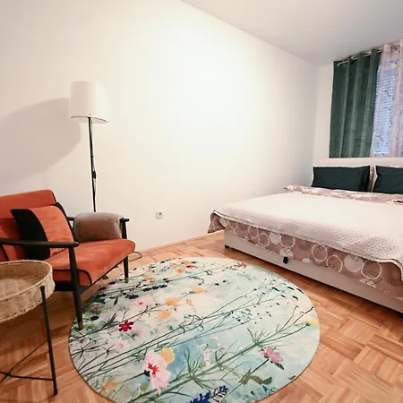 Olja Апартаменты *